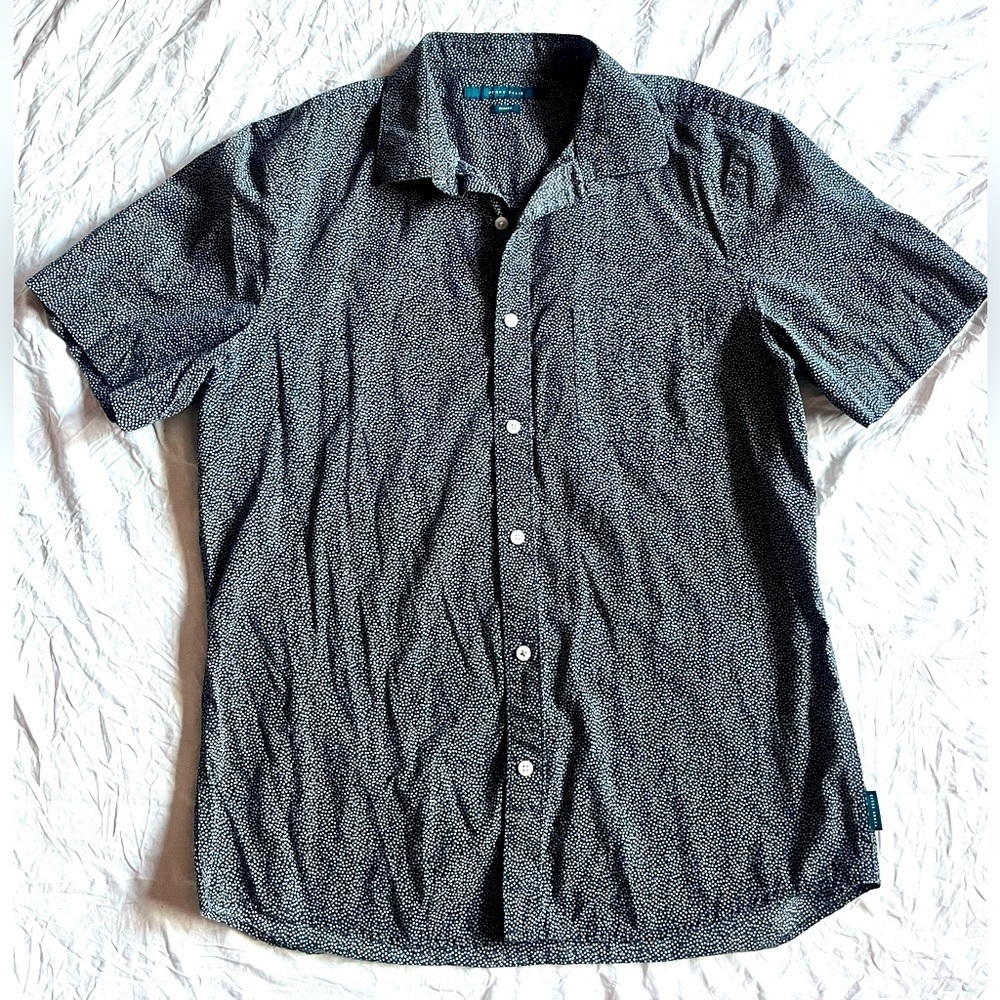 Perry Ellis Men's Blue Gray Patterned Button Up Shirt Size Large Slim Fit